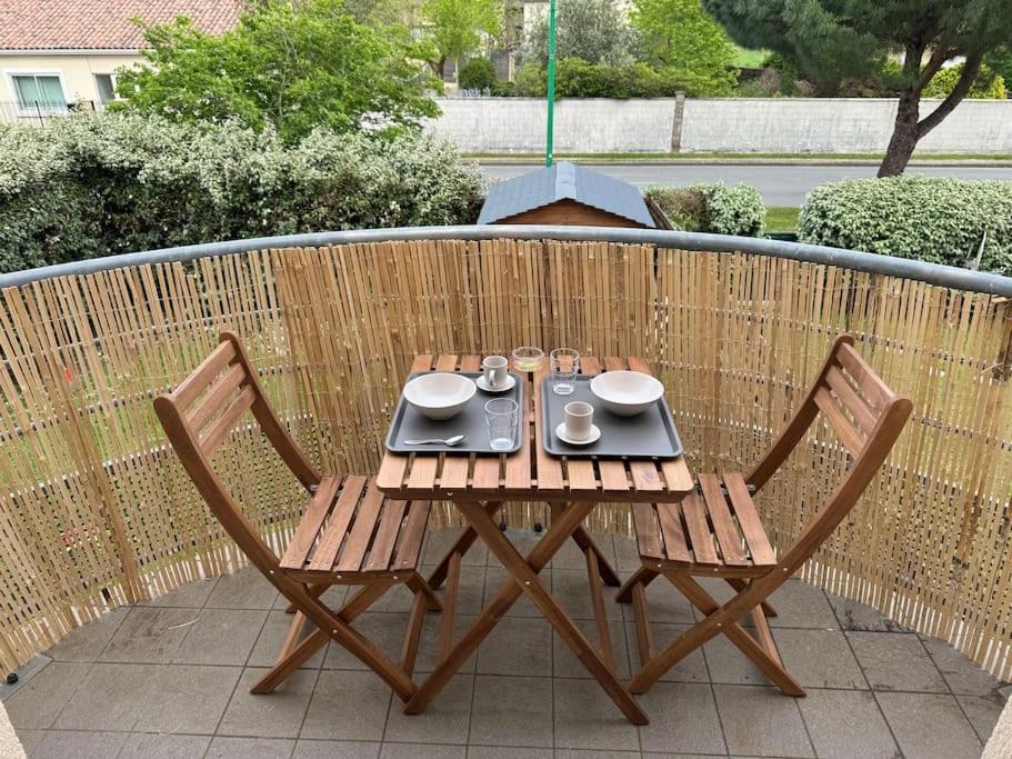 Appartement Confort Et Balcon Ludon-Médoc Extérieur photo